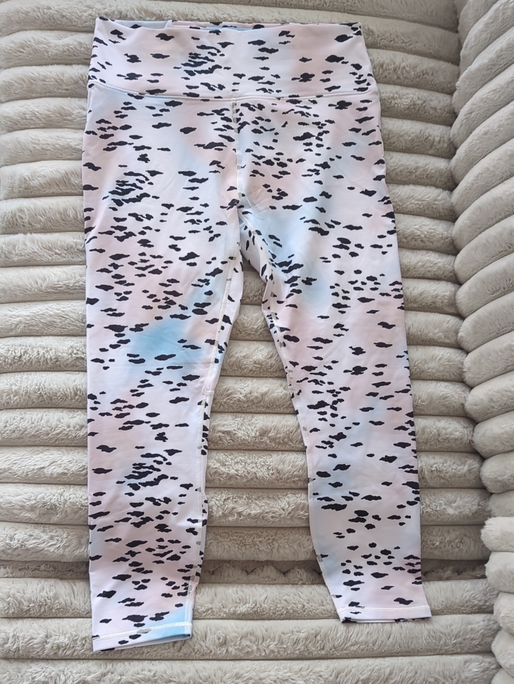 Fabletics Boost High- Waisted Leggings 7/8. XL ( Cosmic Animal)